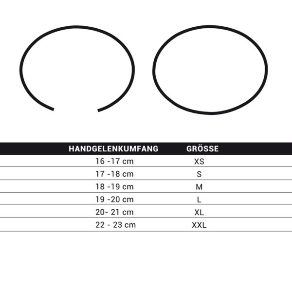 Ein oval geformter Armreif aus zwei Millimeter Messingdraht mit Silberkugel. Der Messingdraht leuchtet von der Farbigkeit her so wie 750er Gelbgold. Die Silberkugel ist beweglich und hohl. Sie dreht sich wie die Erde auf der Umlaufbahn um die Sonne. Du bist mit dem Armreif um Deinen Arm die Sonne und die Silberkugel ist die Erde.